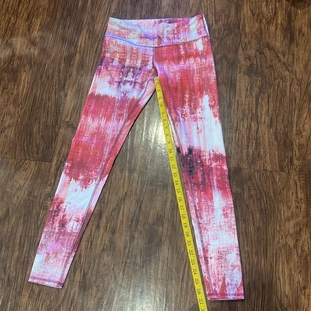Alo Yoga Airbrush Leggings in Desert Sunset